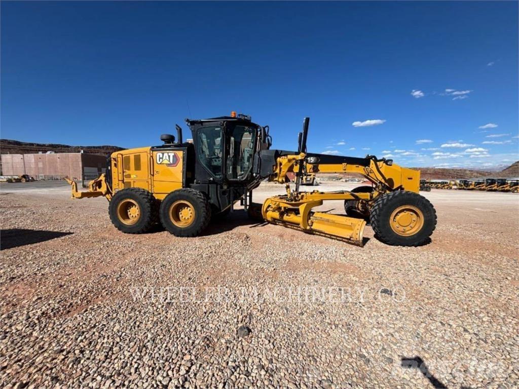CAT 150 AWD معدات تمهيد الطرق