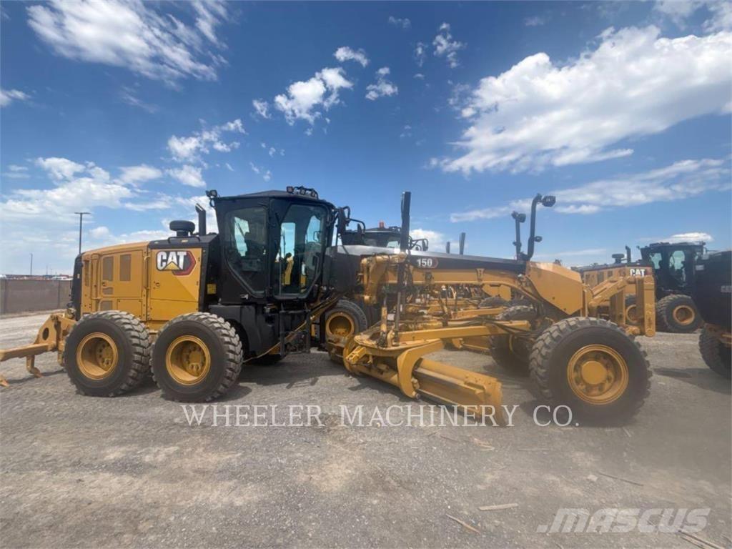 CAT 150 AWD معدات تمهيد الطرق