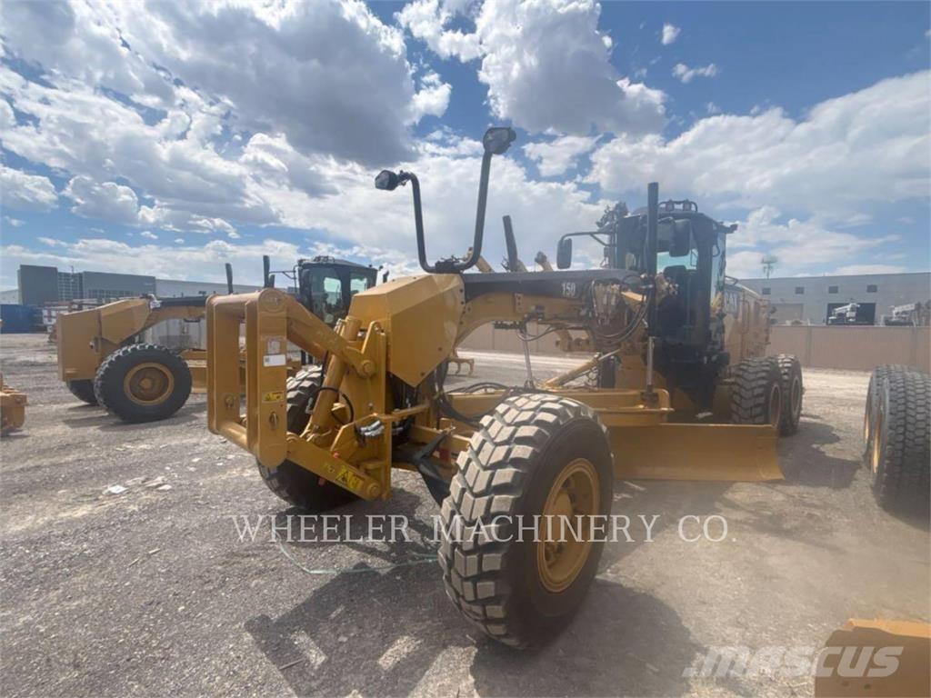 CAT 150 AWD معدات تمهيد الطرق