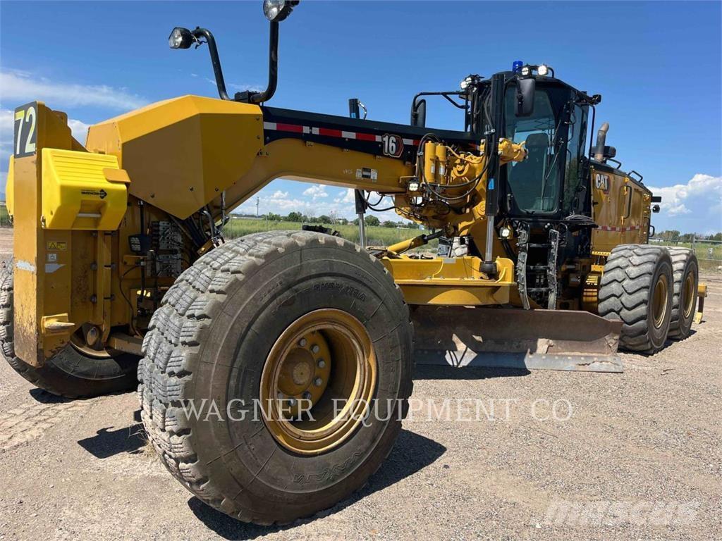 CAT 16 معدات تمهيد الطرق