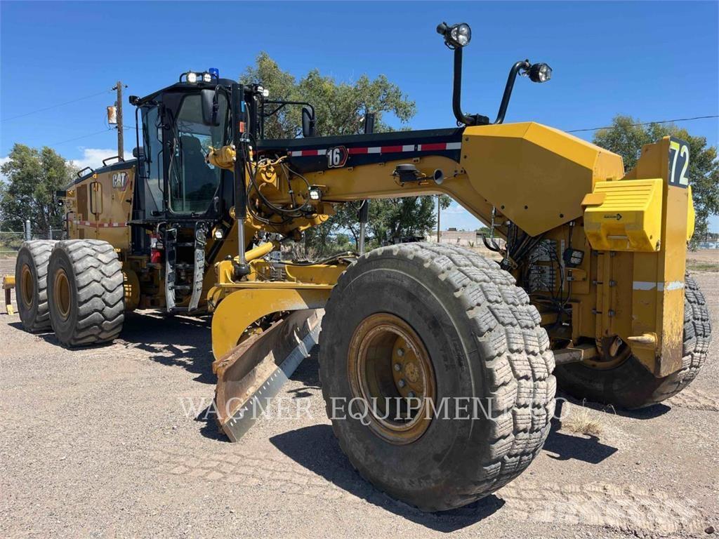CAT 16 معدات تمهيد الطرق