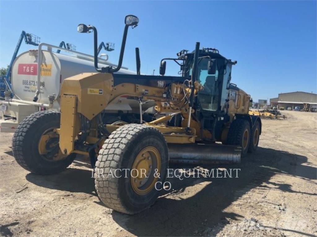 CAT 160-15AWD معدات تمهيد الطرق
