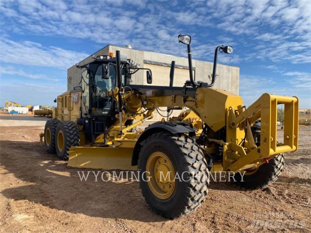 CAT 160 AWD معدات تمهيد الطرق