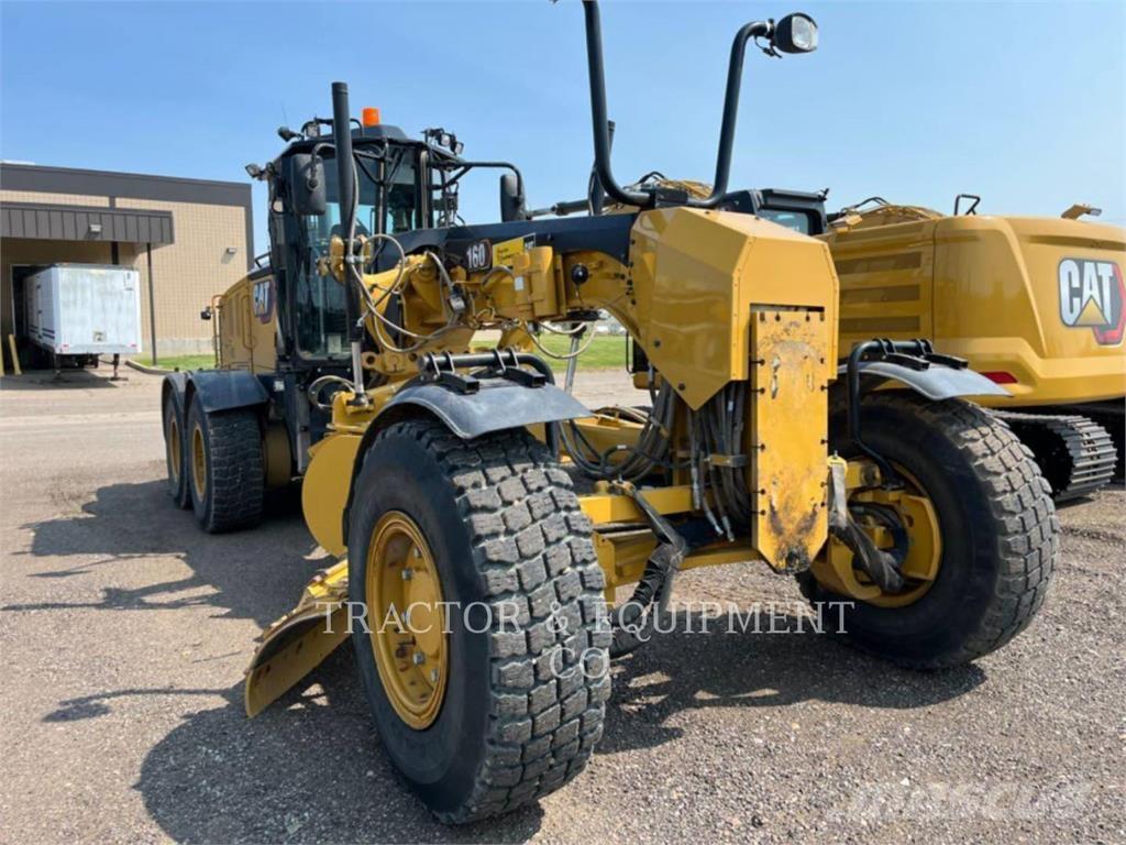 CAT 160 AWD معدات تمهيد الطرق