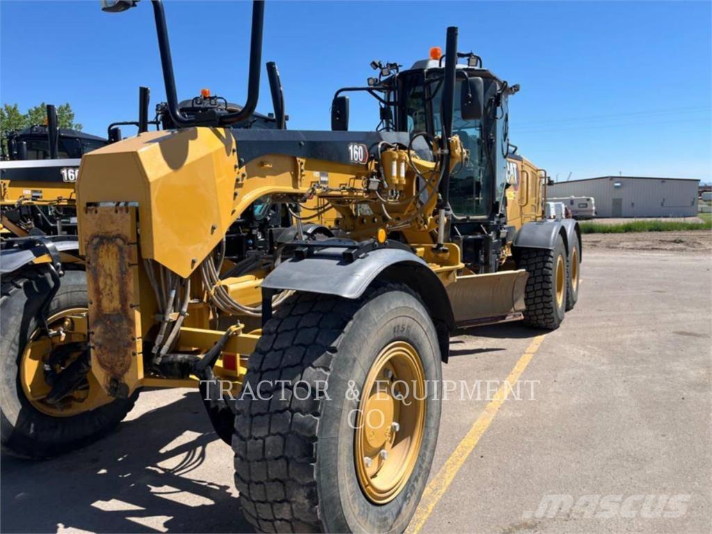 CAT 160 AWD معدات تمهيد الطرق