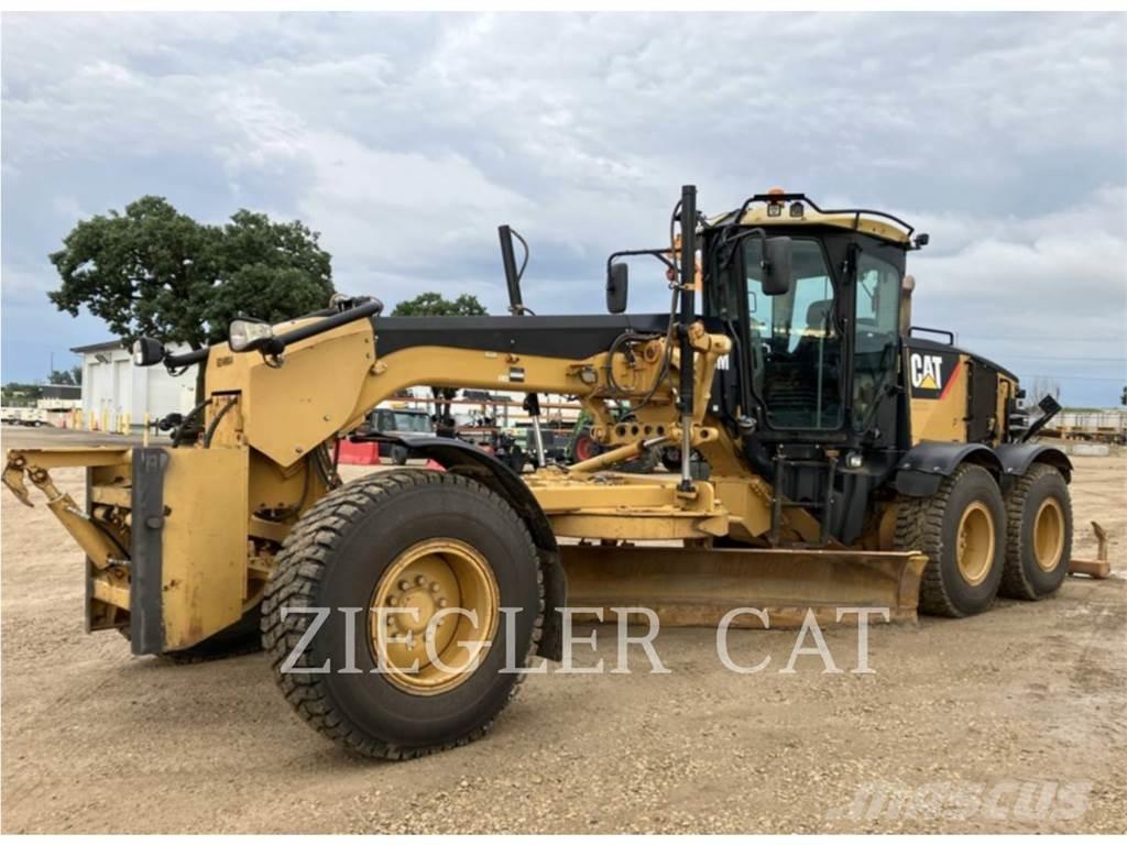 CAT 160M معدات تمهيد الطرق