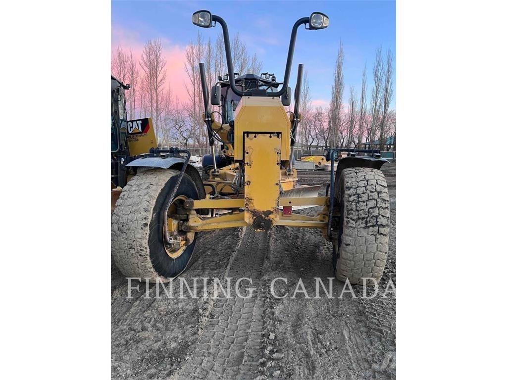 CAT 160M معدات تمهيد الطرق