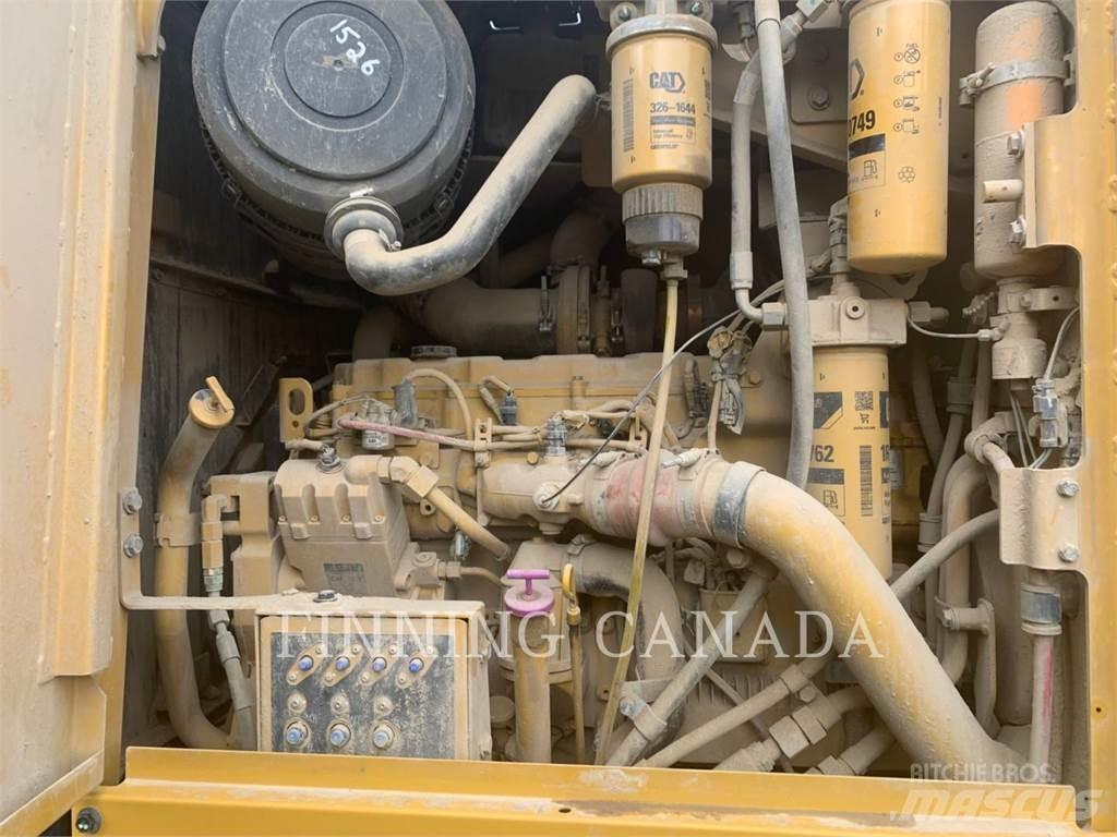 CAT 160M AWD معدات تمهيد الطرق