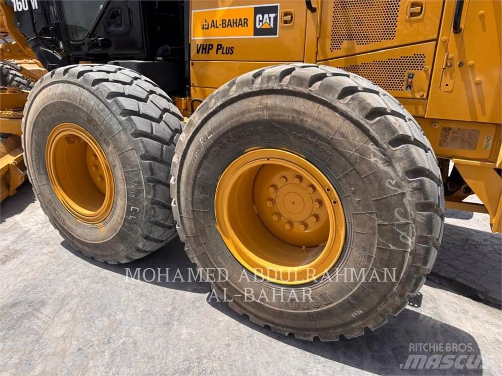 CAT 160M AWD معدات تمهيد الطرق