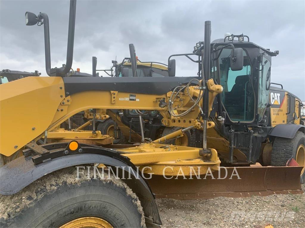 CAT 160M AWD معدات تمهيد الطرق