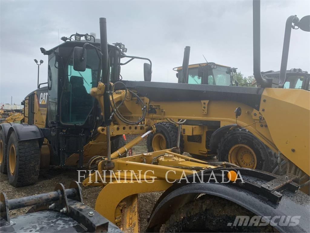 CAT 160M AWD معدات تمهيد الطرق