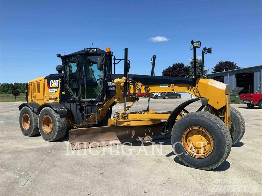CAT 160M2 AWD معدات تمهيد الطرق