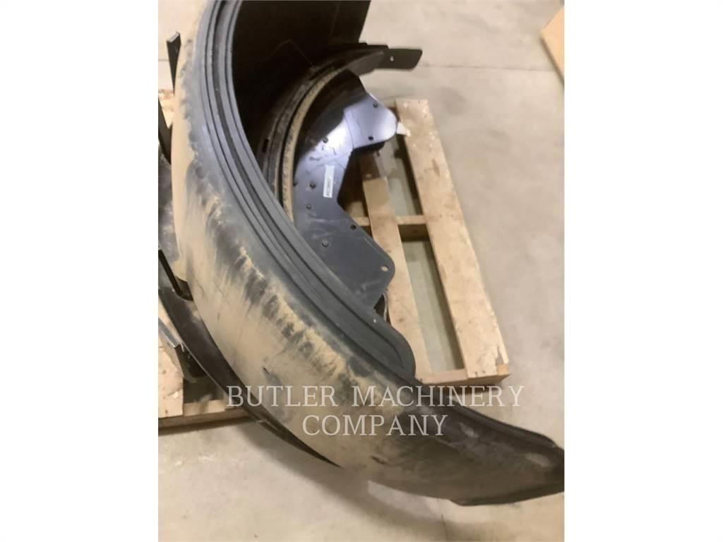 CAT 160M2 REAR FENDER أخرى