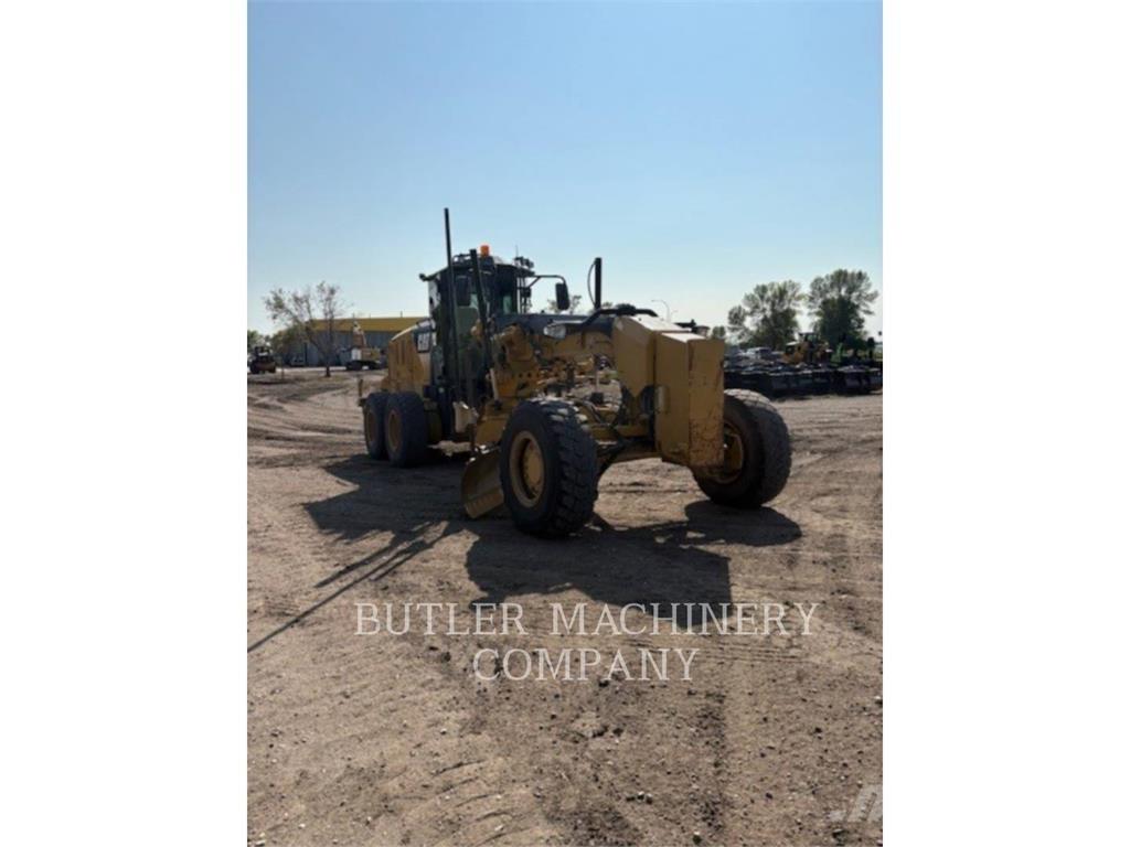 CAT 160M2AWD معدات تمهيد الطرق