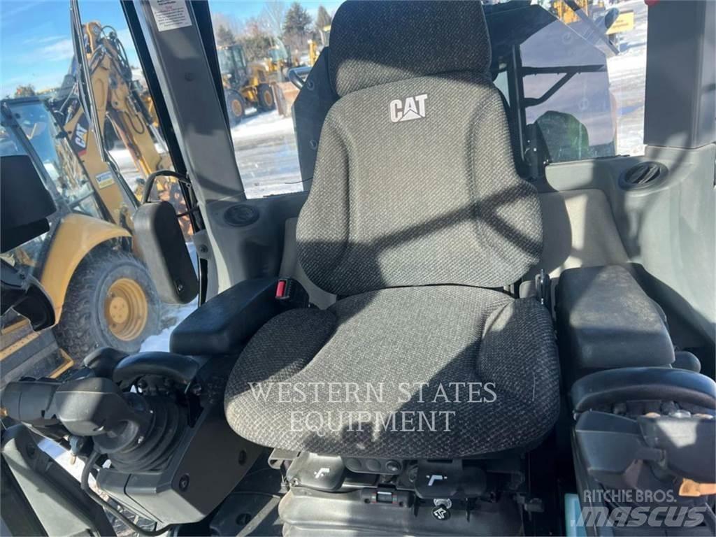 CAT 160M3 معدات تمهيد الطرق