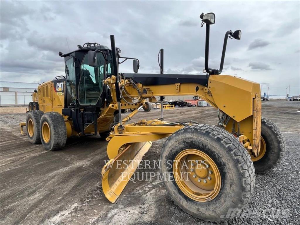 CAT 160M3 معدات تمهيد الطرق