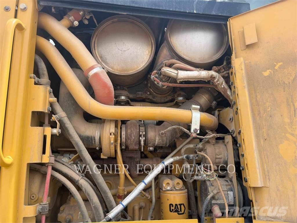 CAT 160M3 AWD معدات تمهيد الطرق