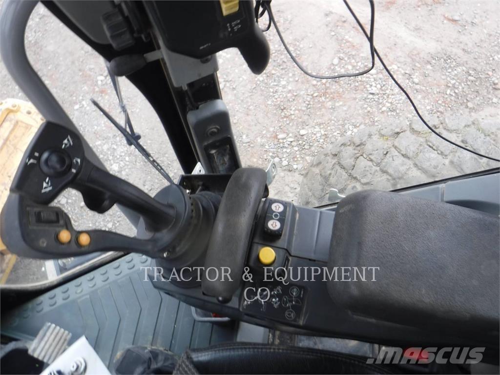 CAT 160M3 AWD معدات تمهيد الطرق