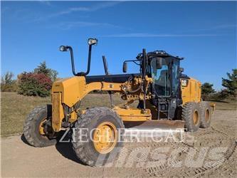 CAT 160M3AWD معدات تمهيد الطرق