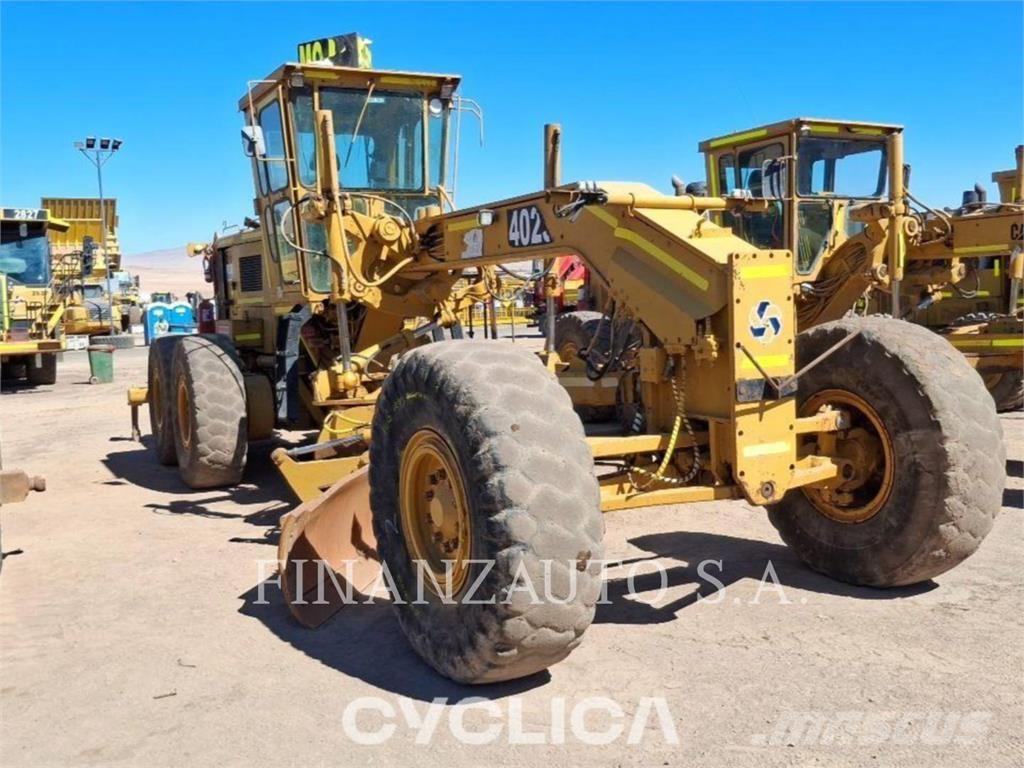 CAT 16G معدات تمهيد الطرق