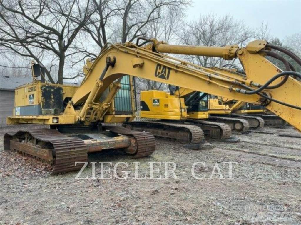 CAT 225BL حفارات زحافة