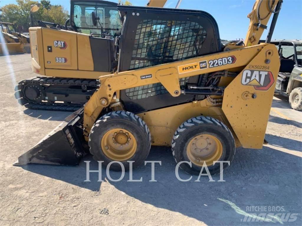 CAT 226D CAB لوادر انزلاقية التوجيه