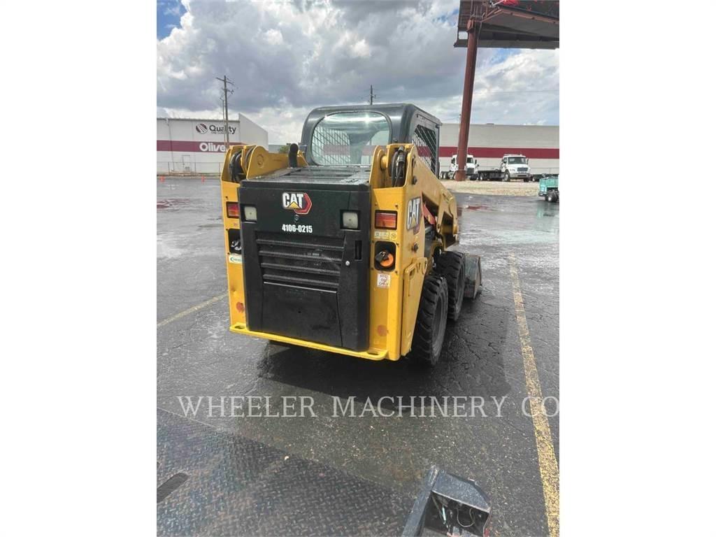 CAT 226D3 C1H2 لوادر انزلاقية التوجيه