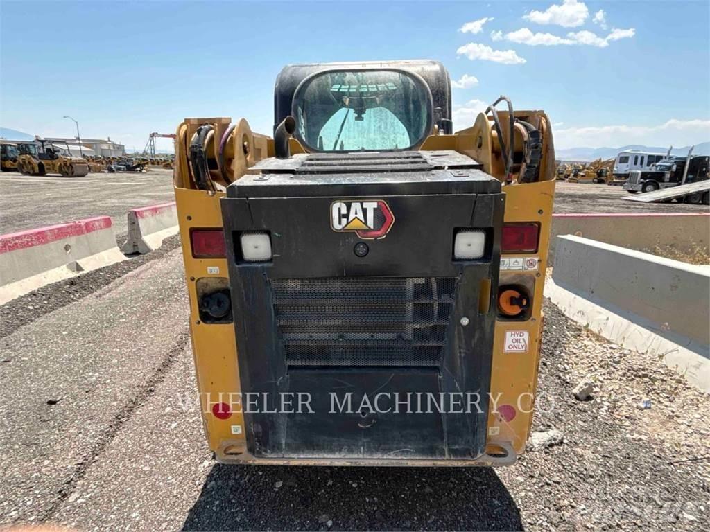 CAT 226D3 C3H2 لوادر انزلاقية التوجيه