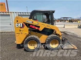 CAT 226D3 C3H2 لوادر انزلاقية التوجيه