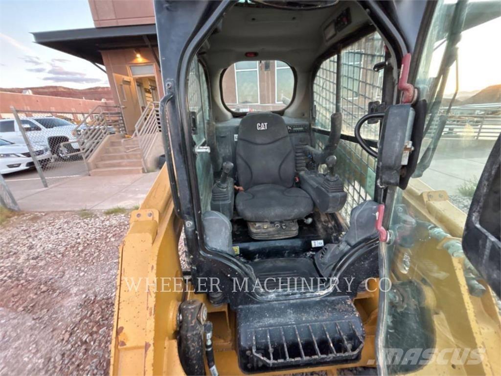 CAT 226D3 C3H2 لوادر انزلاقية التوجيه