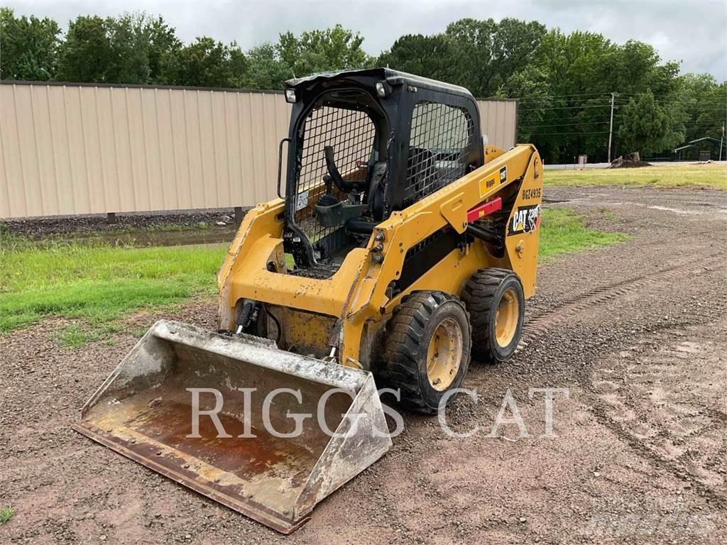 CAT 236D لوادر انزلاقية التوجيه
