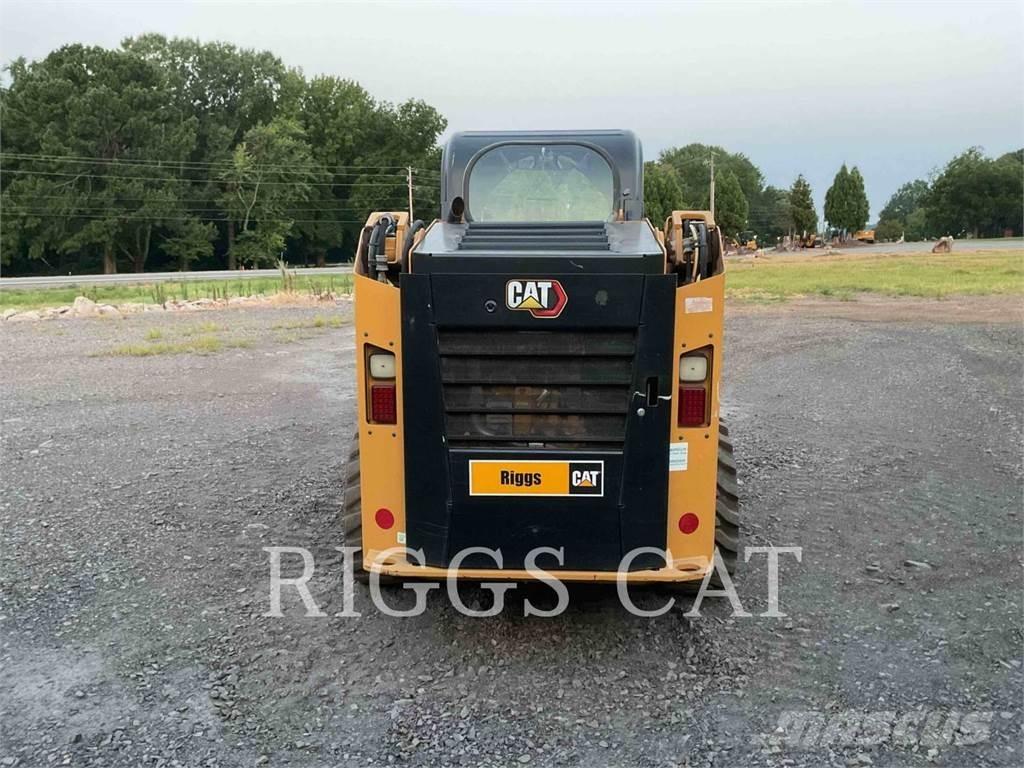 CAT 236D لوادر انزلاقية التوجيه