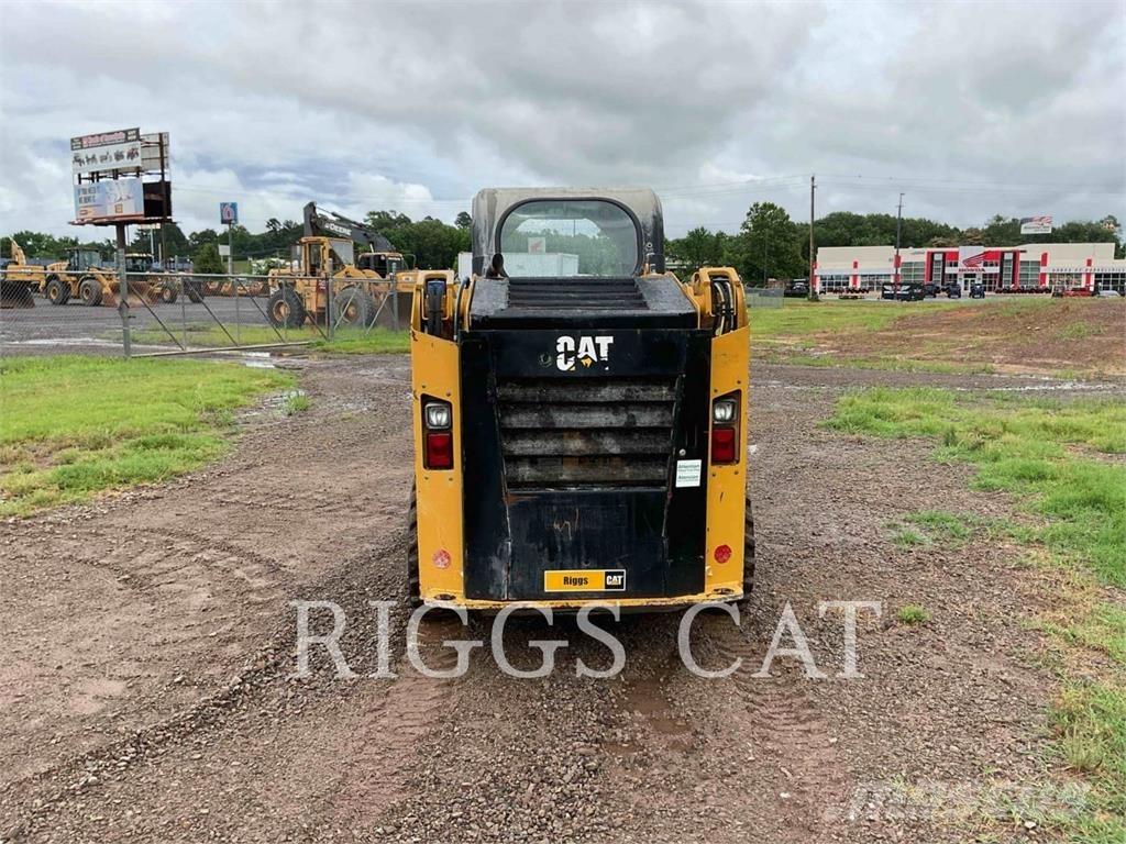 CAT 236D لوادر انزلاقية التوجيه