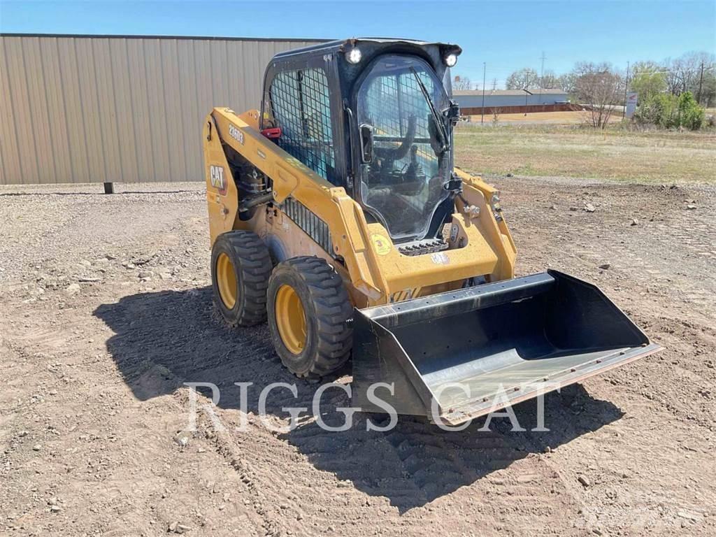 CAT 236D A لوادر انزلاقية التوجيه