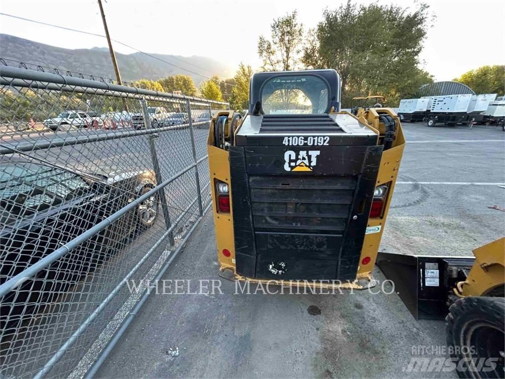 CAT 236D C1-H2 لوادر انزلاقية التوجيه