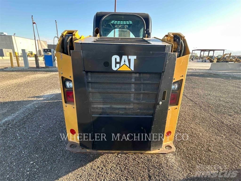 CAT 236D C3 2S لوادر انزلاقية التوجيه