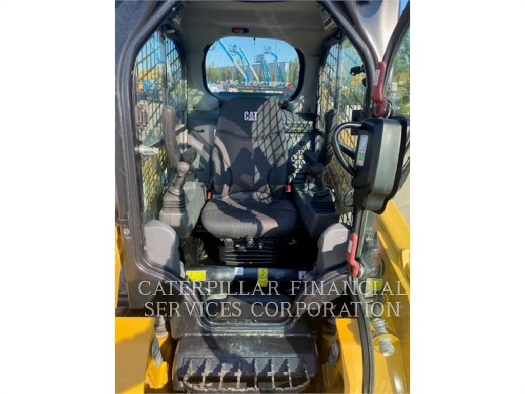 CAT 236D3 لوادر انزلاقية التوجيه