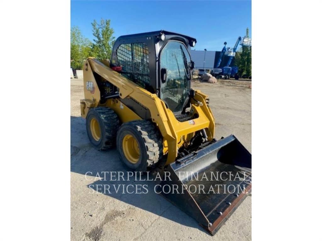 CAT 236D3 لوادر انزلاقية التوجيه