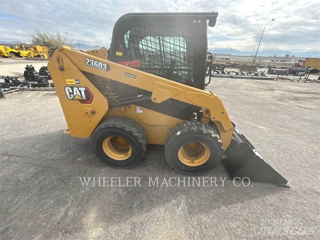 CAT 236D3 C3H2 لوادر انزلاقية التوجيه