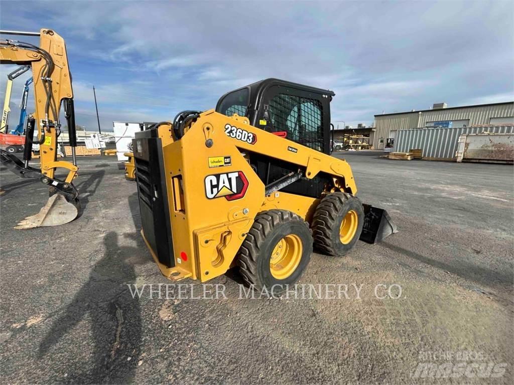 CAT 236D3 C3H2 لوادر انزلاقية التوجيه
