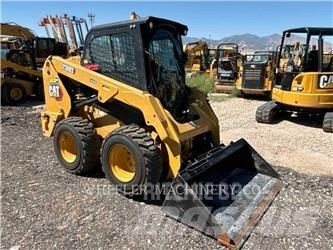 CAT 236D3 C3H2 لوادر انزلاقية التوجيه