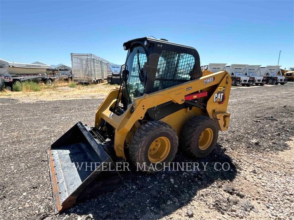 CAT 236D3 C3H2 لوادر انزلاقية التوجيه