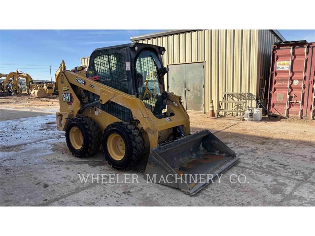 CAT 236D3 C3H2 لوادر انزلاقية التوجيه