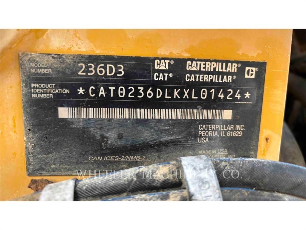 CAT 236D3 C3H2 لوادر انزلاقية التوجيه