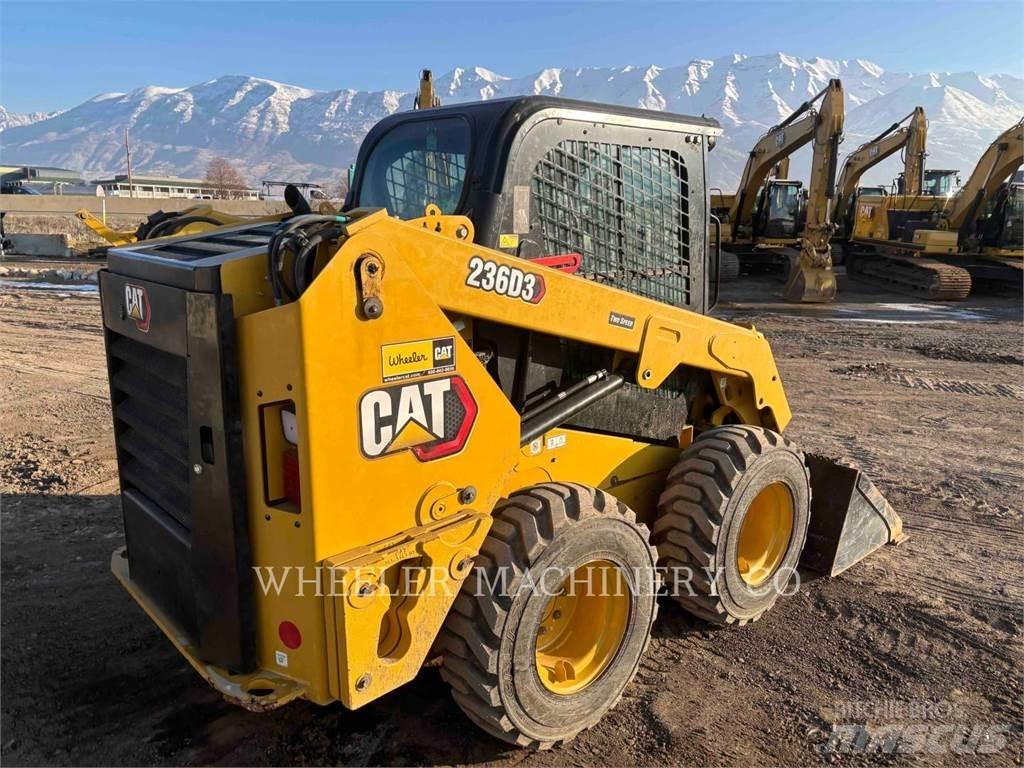 CAT 236D3 C3H2 لوادر انزلاقية التوجيه