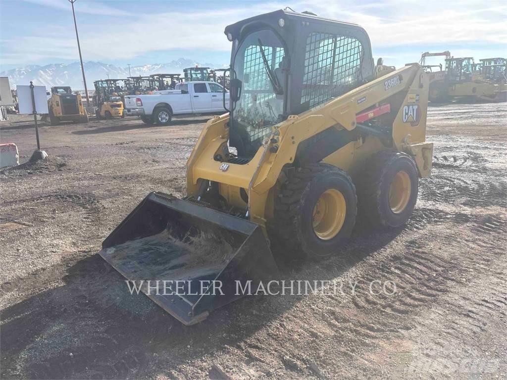 CAT 236D3 C3H2 لوادر انزلاقية التوجيه