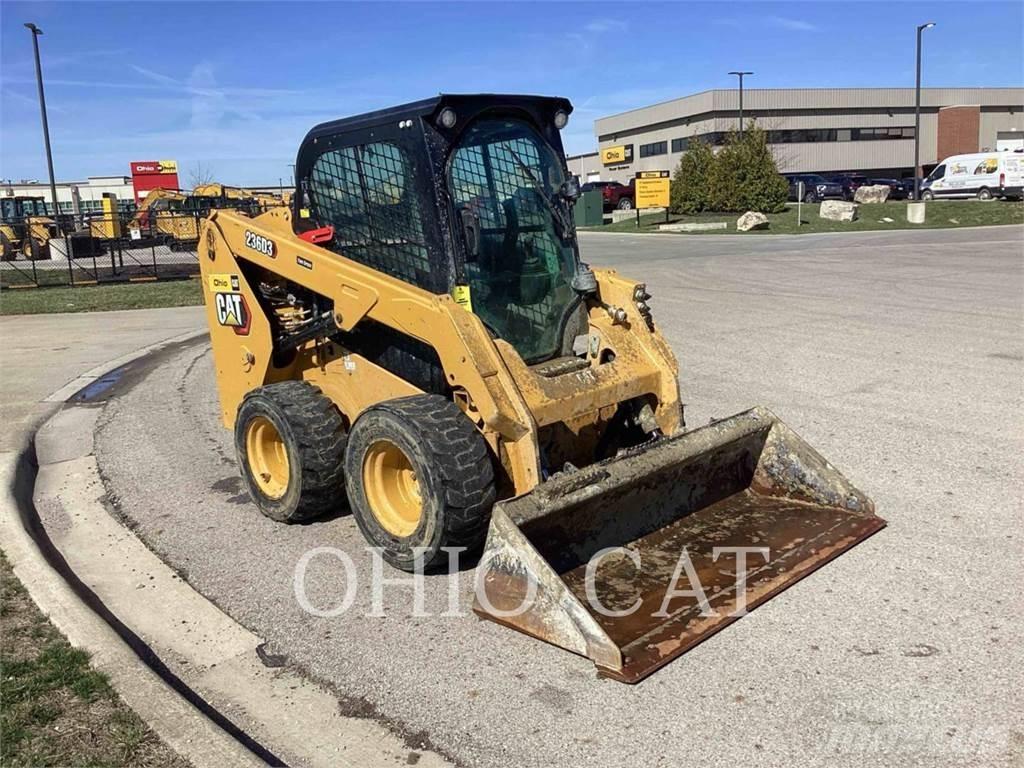 CAT 236D3 C3H2 لوادر انزلاقية التوجيه