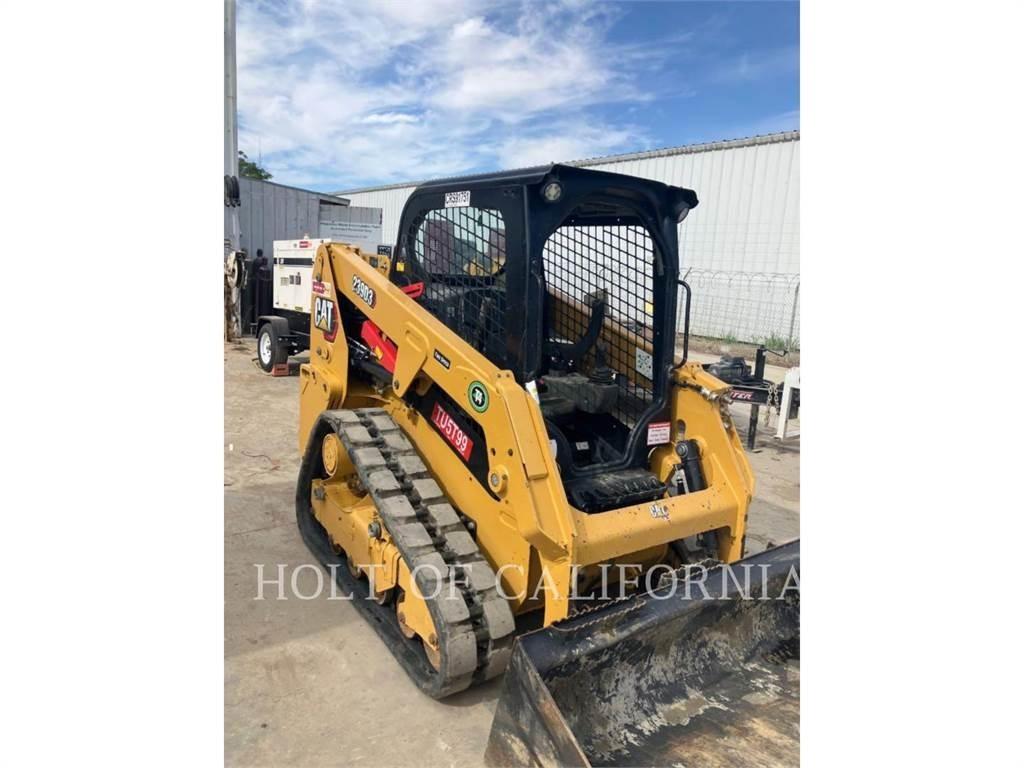 CAT 239 لوادر انزلاقية التوجيه