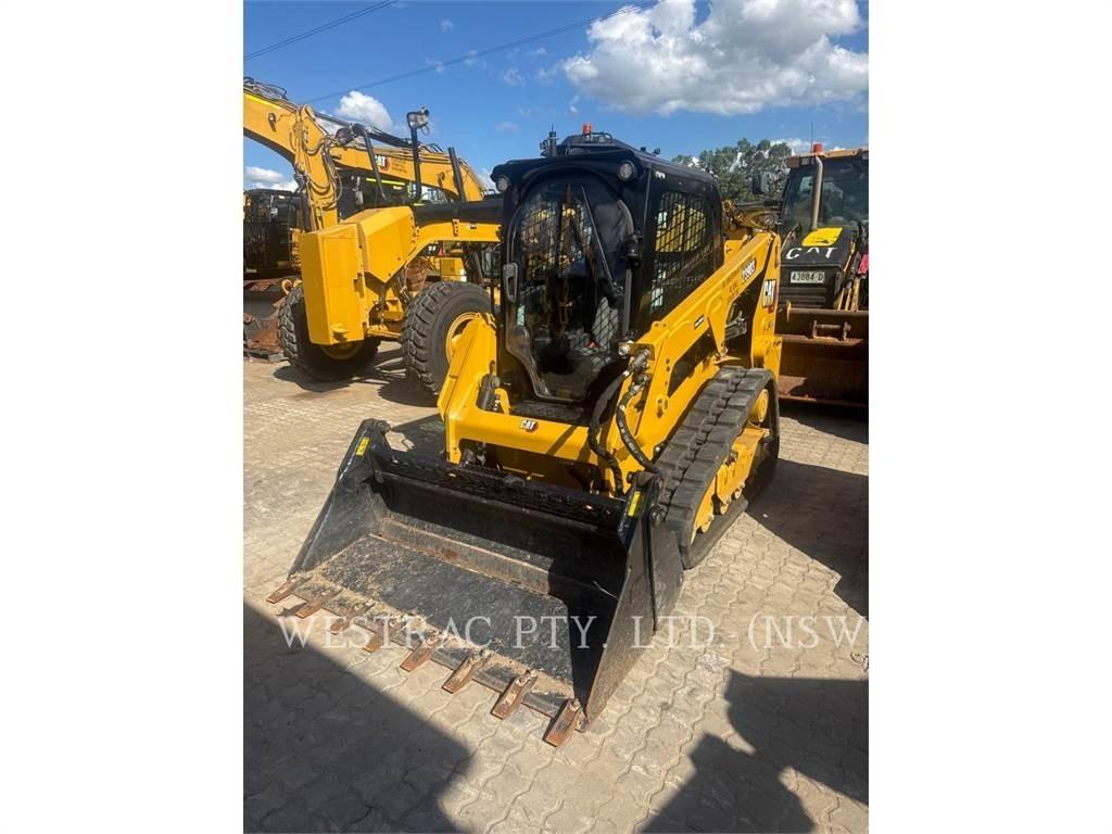 CAT 239D3 لوادر زحافة