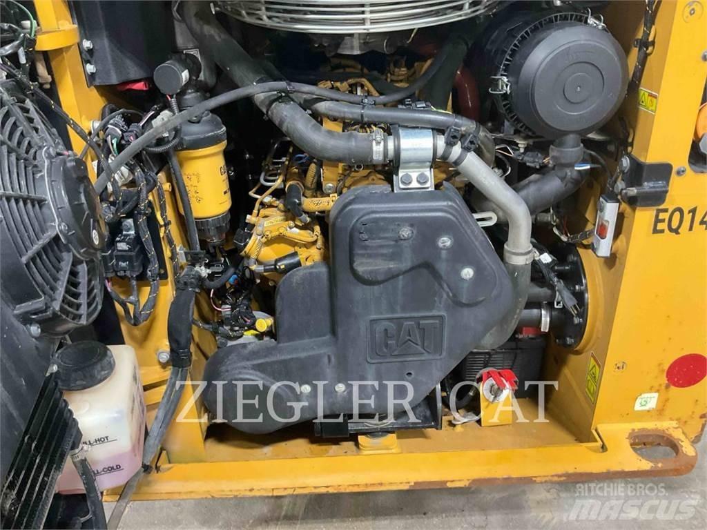 CAT 239D3 لوادر زحافة